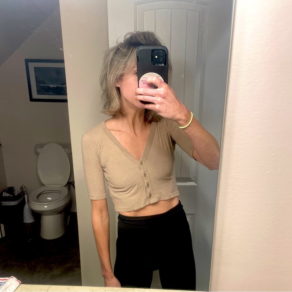 OZMA Tan Button-Up Crop Top - Picture 3 of 13